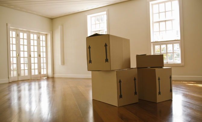 Moving Out? 5 Things to Know Before Hiring a Professional Mover